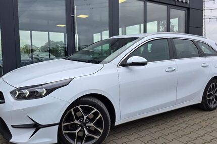 Kia ceed Sportswagon 83.000 km 19.999 &euro; Damme 49401