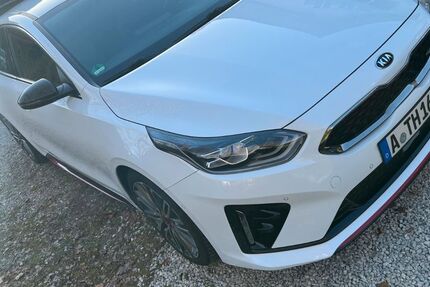 Kia pro ceed / ProCeed 65.800 km 20.800 &euro; Stoffen 86932