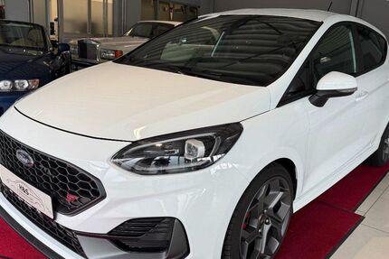 Ford Fiesta 25.490 km 21.900 &euro; Bad Segeberg 23795