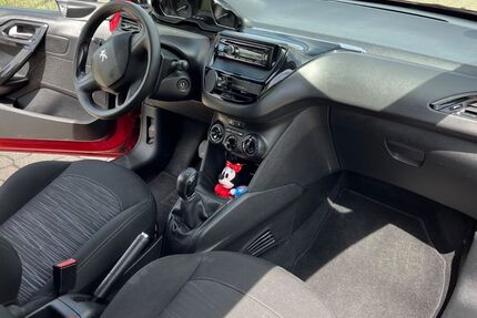 Peugeot 208 80.000 km 4.100 &euro; Krumbach 86381