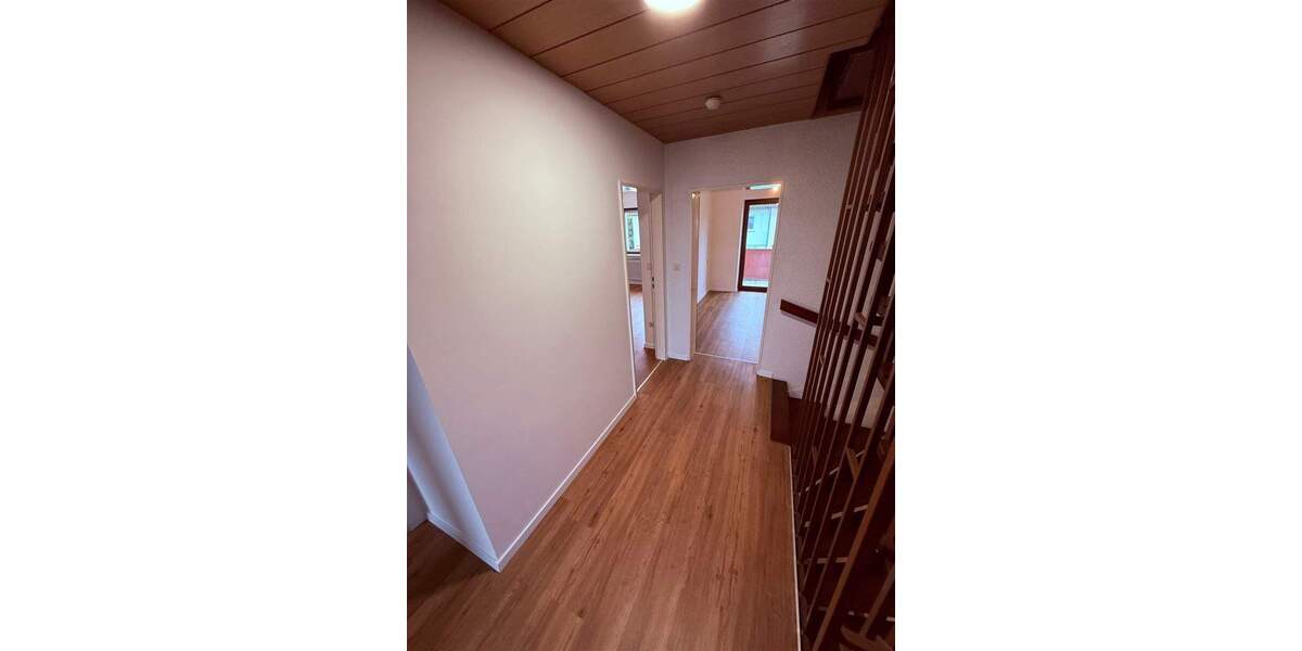 Großzügiges Reiheneckhaus mit Doppelgarage zur Miete direkt in Altdorf 6 zimmer