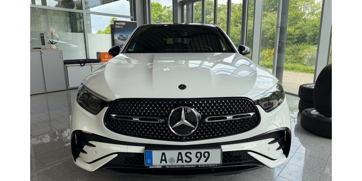 Mercedes-Benz GLC 200 4Matic AMG Line AMG+MBUX+BURM+NIGHT+LED 5.000 km 75.990 &euro; Westendorf 86707