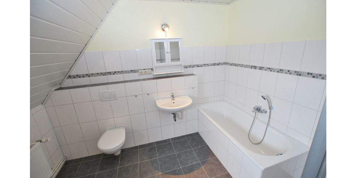 Einfamilienhaus Varel Dangastermoor - 6 Zimmer, 125 m&sup2;, 860&euro; | Angebot:25227333