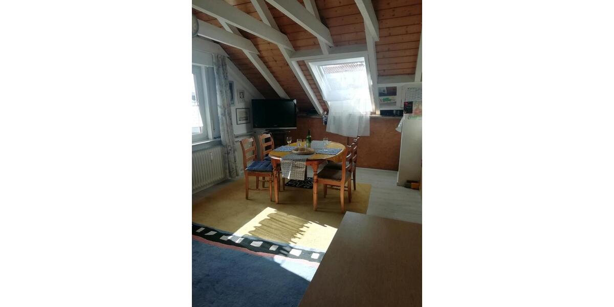 Dachgeschoßwohnung Weinstadt - 3 Zimmer, 74 m&sup2;, 850&euro; | Angebot:26617477