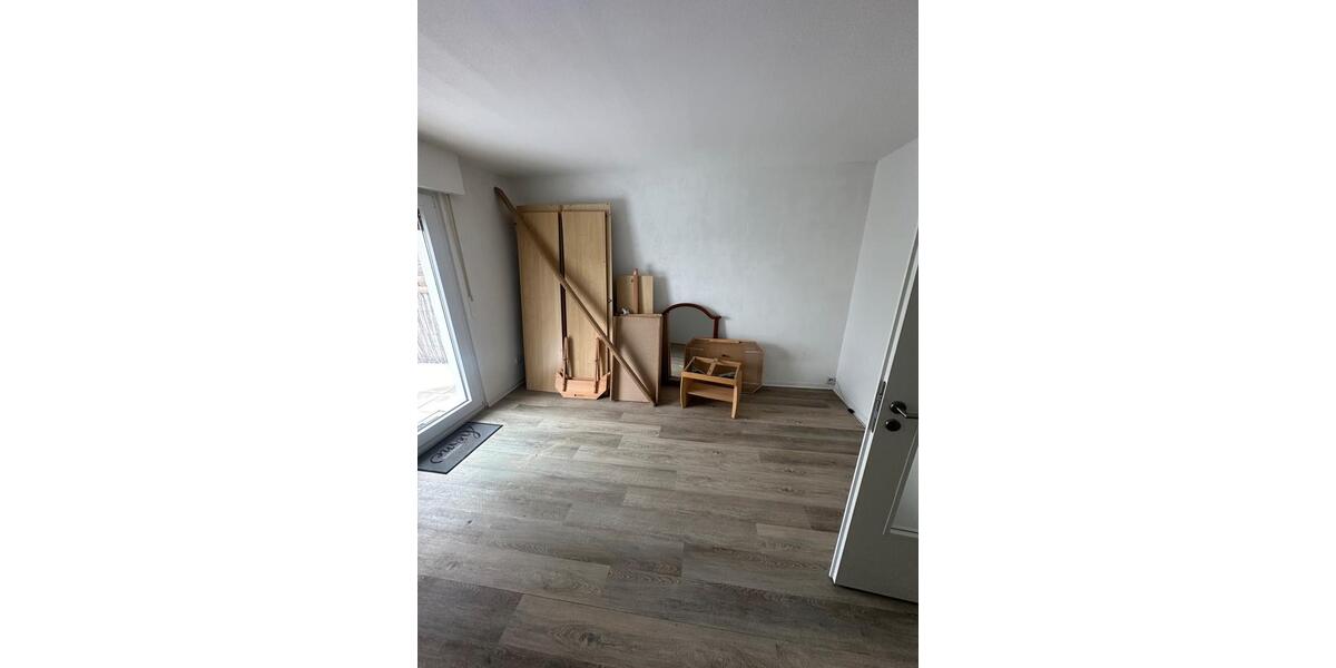 Reihenhaus Lage - 3 Zimmer, 120 m&sup2;, 975&euro; | Angebot:25157907