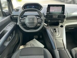 Peugeot Rifter Allure Pack Elektromotor L1 Navi Dyn. Kurve 73.961 km 21.870 &euro; Bad Wünnenberg 33181