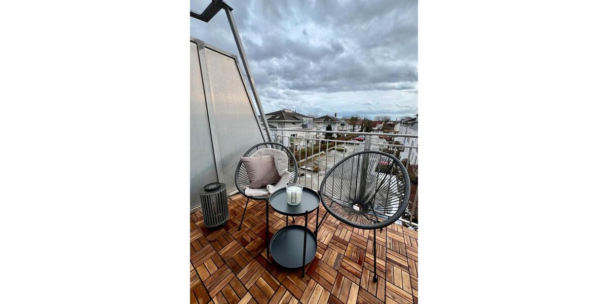 Stilvoll möblierte 1-Zimmer-Dachterrassenwohnung Nahe S-Bahn 1 zimmer