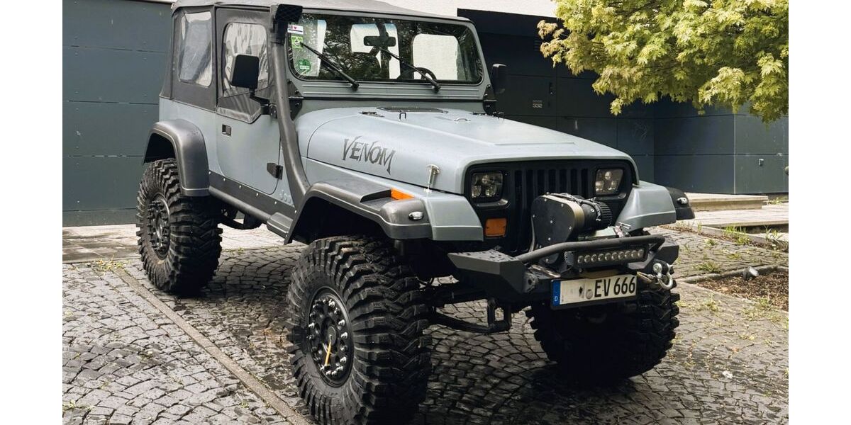Jeep Wrangler 7.700 km 51.900 &euro; Aachen 52076