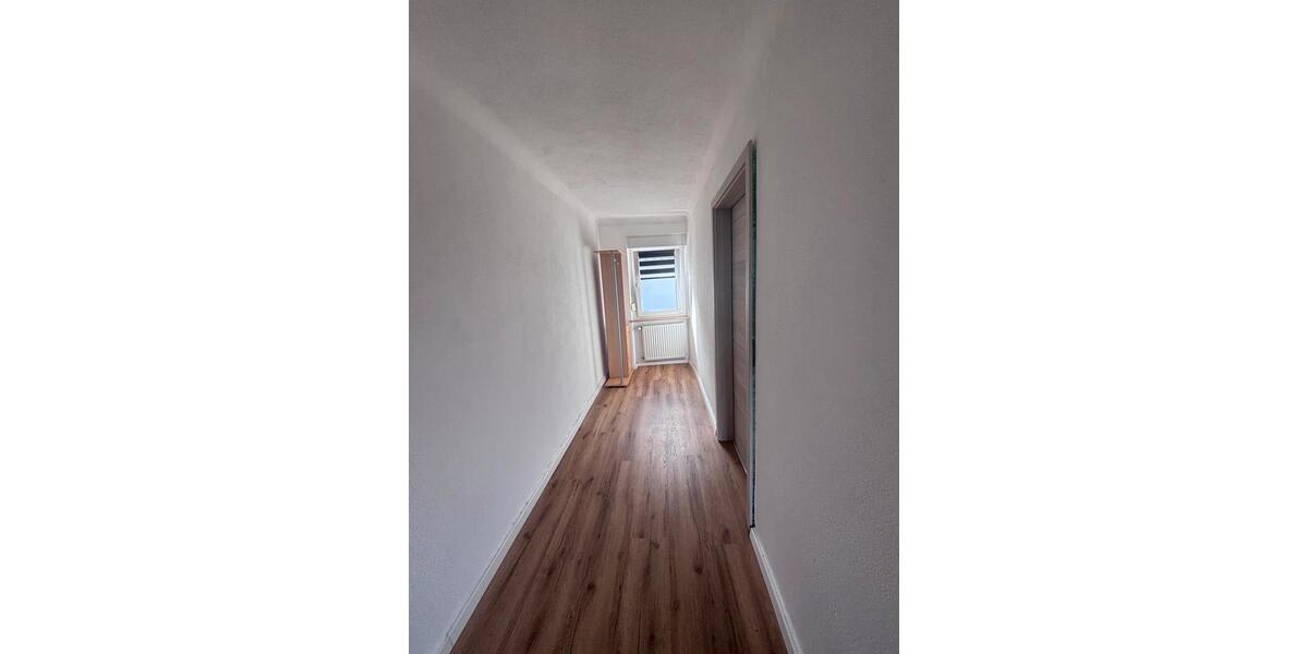 Doppelhaushälfte Freisen - 4 Zimmer, 146 m&sup2;, 180.000&euro; | Angebot:27117409