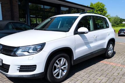 VW Tiguan 210.000 km 7.990 &euro; Lügde 32676