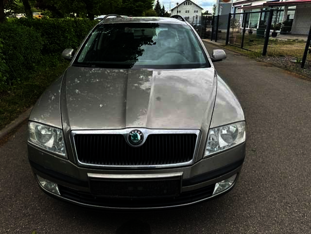 Skoda Octavia 409.272 km 900 &euro; Oberstadion 89613