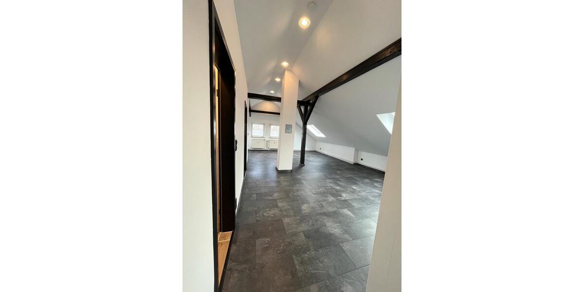 Dachgeschoßwohnung Bad Salzuflen Biemsen-Ahmsen - 2 Zimmer, 43 m&sup2;, 500&euro; | Angebot:26697848