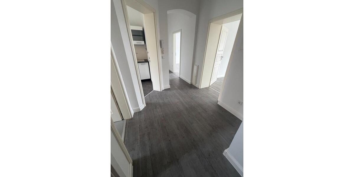 Hochparterre Neuruppin - 2 Zimmer, 91 m&sup2;, 997&euro; | Angebot:26534245