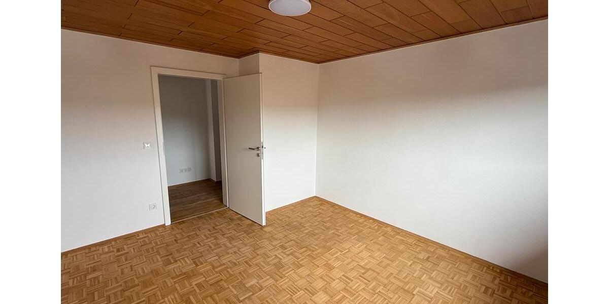 Etagenwohnung Assamstadt - 4 Zimmer, 20 m&sup2;, 500&euro; | Angebot:26356178