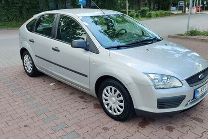 Ford Focus 192.000 km 2.990 &euro; München 80933