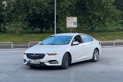 Opel Insignia 66.000 km 17.500 &euro; Lünen 44532
