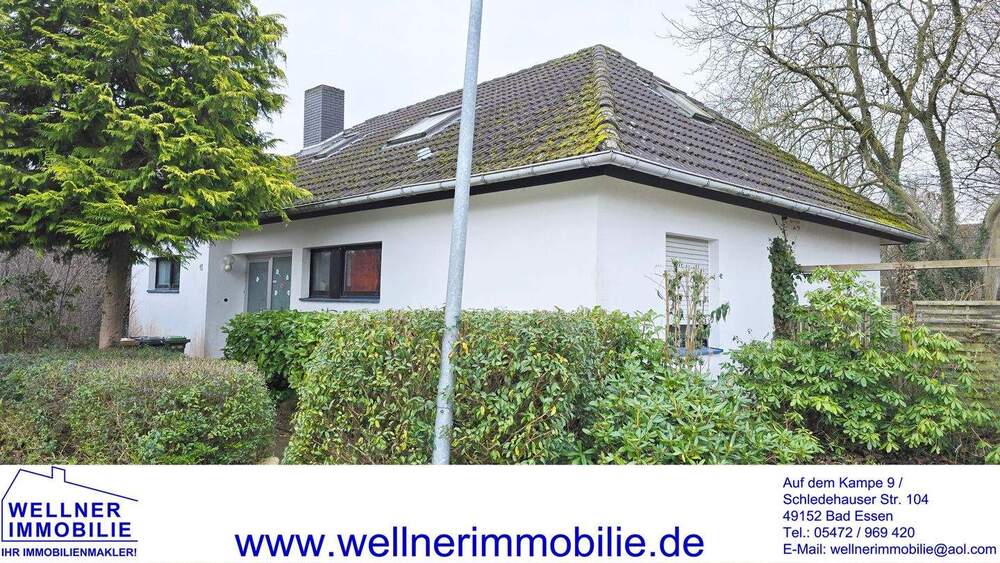 BUNGALOW MIT EIGENTUMSGRUNDSTÜCK UND 2 GARAGEN! Modernisierungsbedürftig, aber mit solider Substanz 4 zimmer