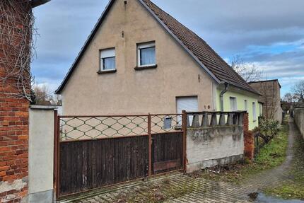 Haus Calbe (Saale) - 8 Zimmer, 163 m&sup2;, 70.000&euro; | Angebot:25223232