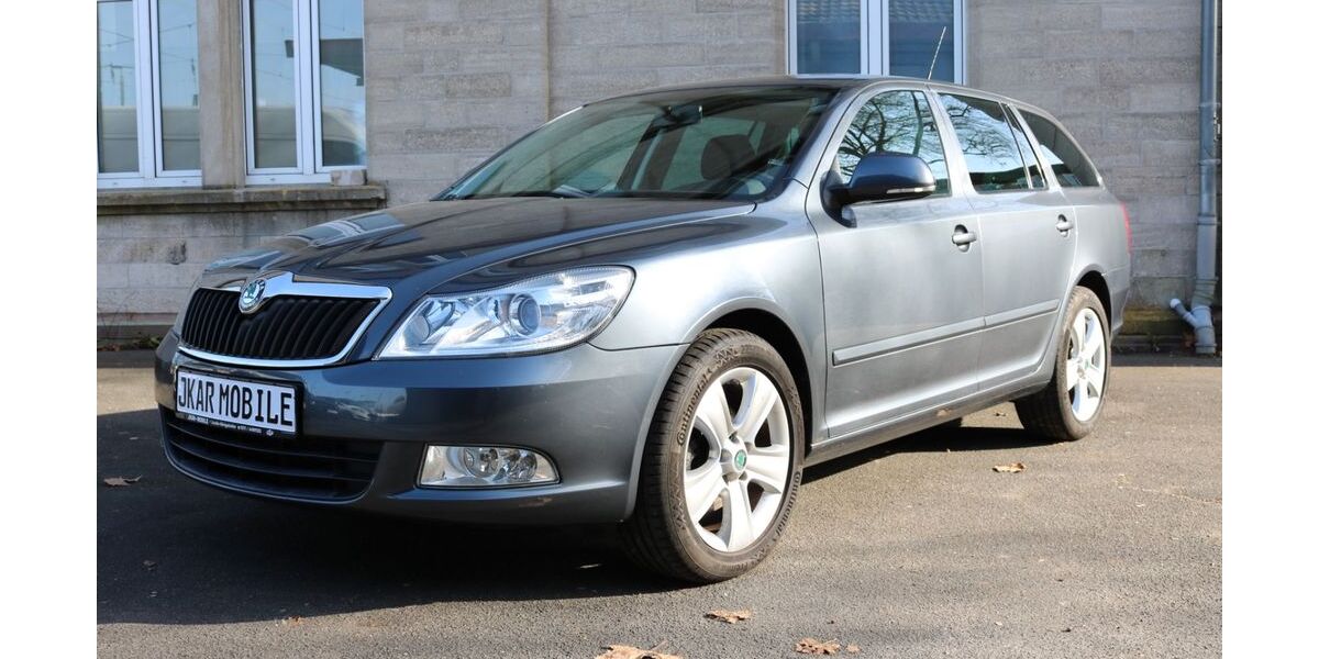 Skoda Octavia 98.000 km 8.290 &euro; Lauda 97922