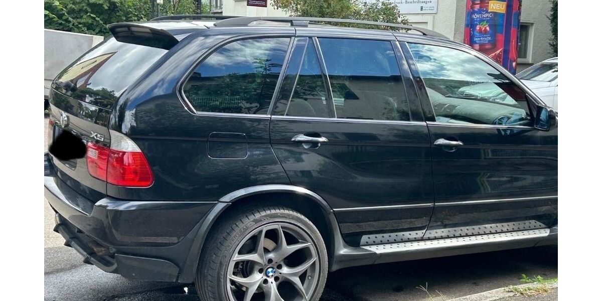 BMW X5 250.000 km 11.000 &euro; Stuttgart 70435