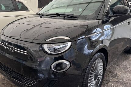 Fiat 500e 11.700 km 16.450 &euro; Langenmosen 86571