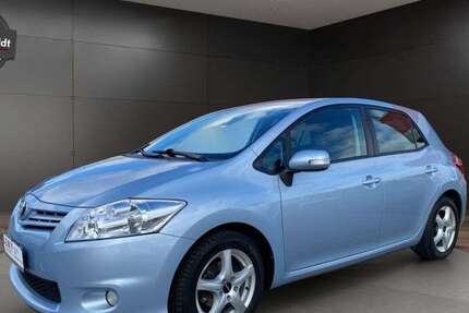 Toyota Auris 76.550 km 7.980 &euro; Elsterwerda 04910