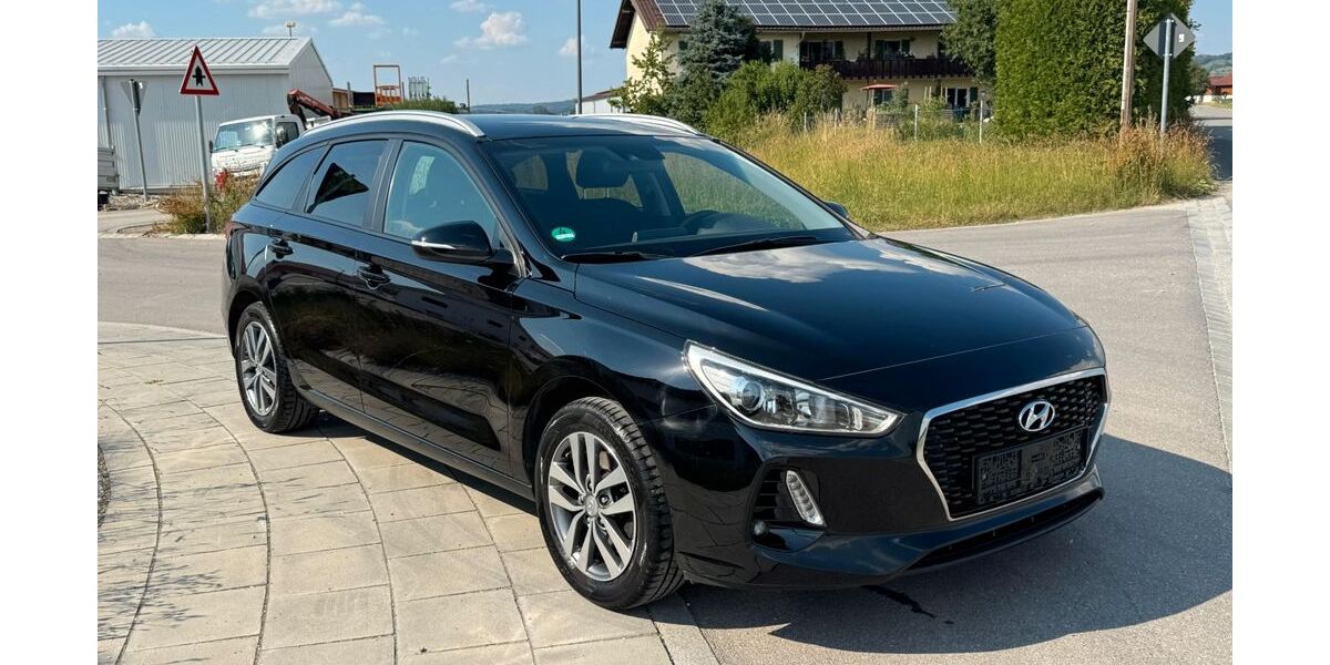 Hyundai i30 122.000 km 9.900 &euro; Wielenbach 82407