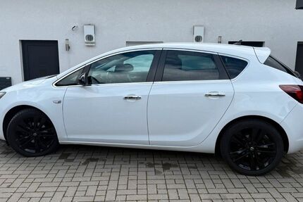 Opel Astra 76.800 km 7.699 &euro; Seukendorf 90556