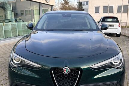 Alfa Romeo Stelvio 123.500 km 16.500 &euro; Pleidelsheim 74385