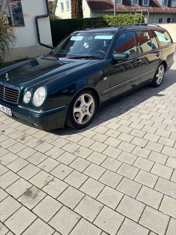 Mercedes-Benz E 240 214.000 km 4.200 € Schabringen 89426