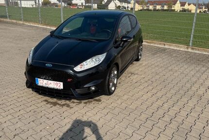 Ford Fiesta 155.200 km 6.990 &euro; Kötz 89359
