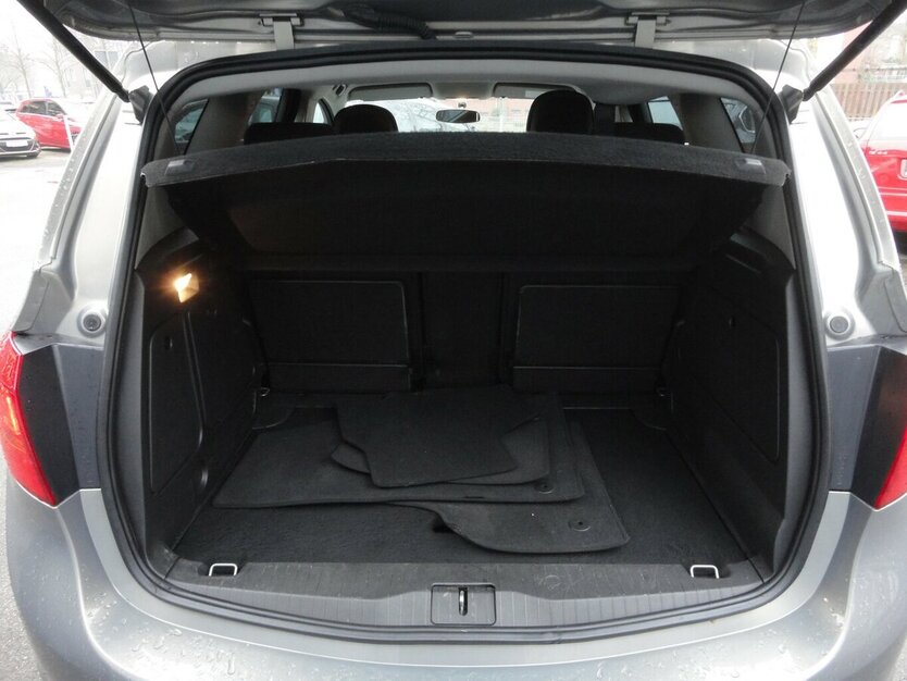 Opel Meriva Edition Autom Klima SHZ Allwetter Euro6 89.000 km 8.499 € Neuss 41462