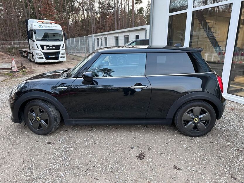 Mini Cooper SE 6.400 km 23.900 € Erlangen 91056