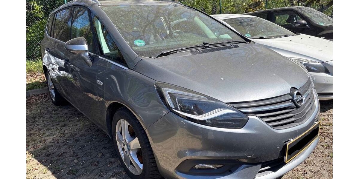 Opel Zafira 144.000 km 9.950 &euro; München 81825