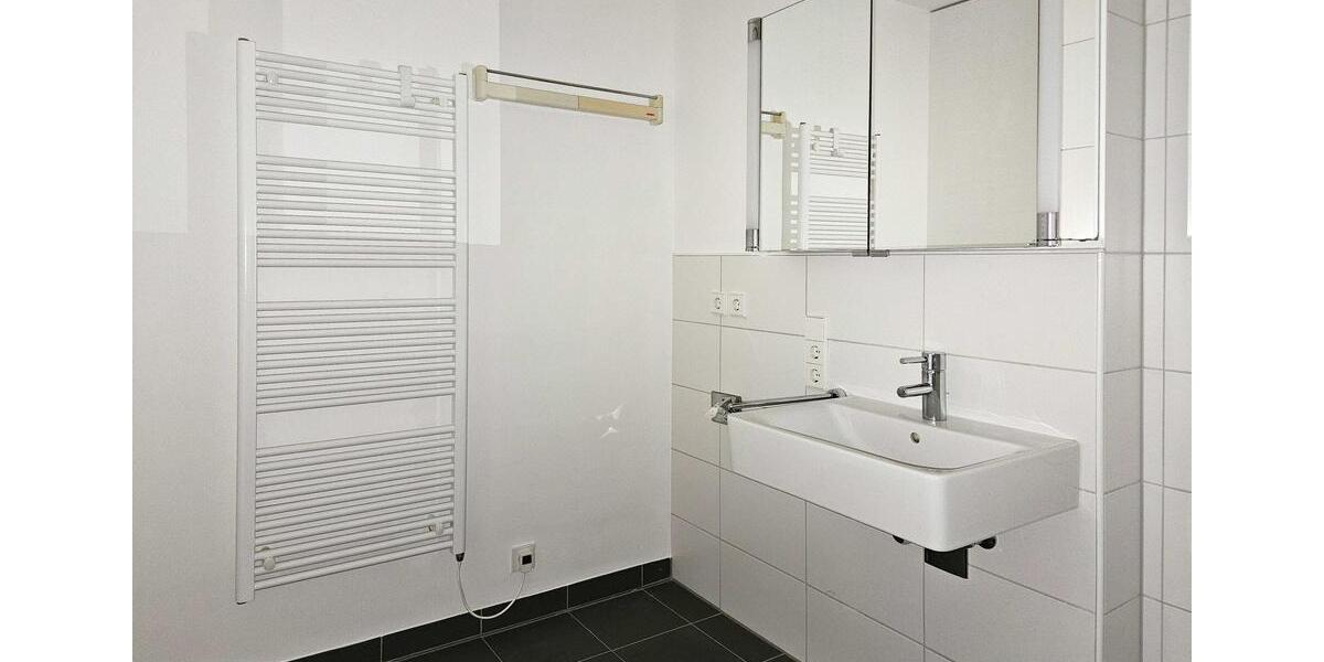Etagenwohnung Sandhausen - 2 Zimmer, 68 m&sup2;, 950&euro; | Angebot:26439169