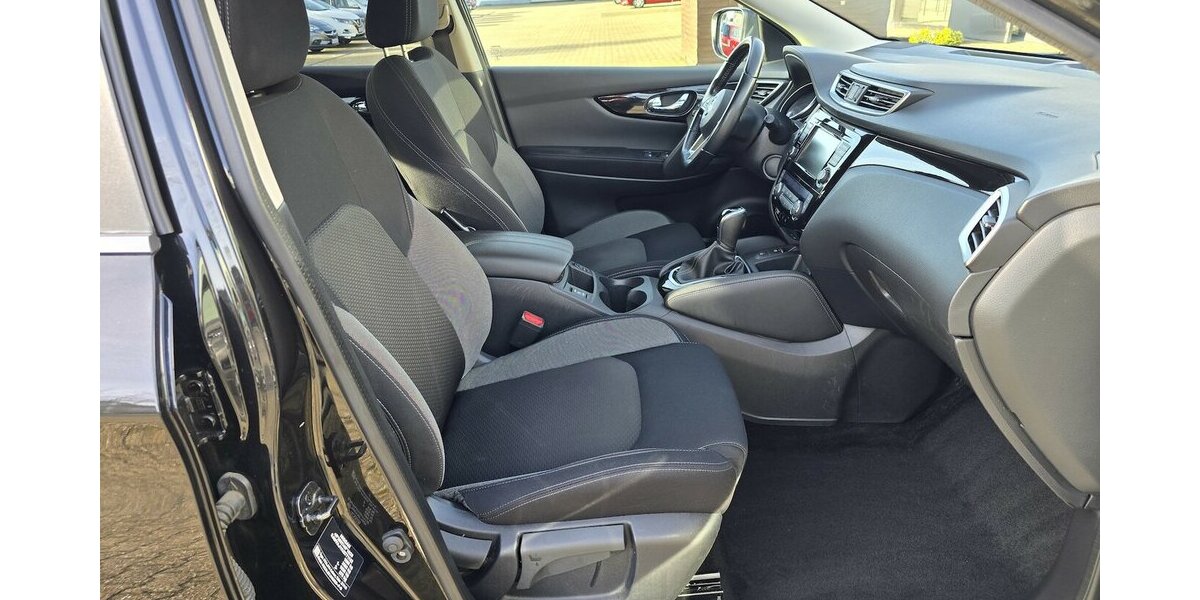 Nissan Qashqai N-Connecta Automatik|AHK|Winterpaket|LED 79.663 km 18.450 &euro; Wermelskirchen 42929