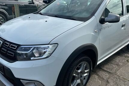 Dacia Sandero 87.000 km 7.000 &euro; Berlin 12277