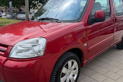 Citroen Berlingo 141.710 km 2.950 &euro; Fürth 90763