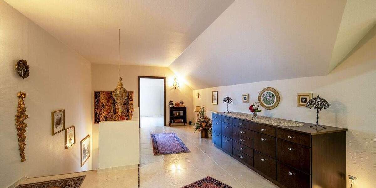 Einfamilienhaus Schmallenberg - 6 Zimmer, 208 m&sup2;, 425.000&euro; | Angebot:25800584