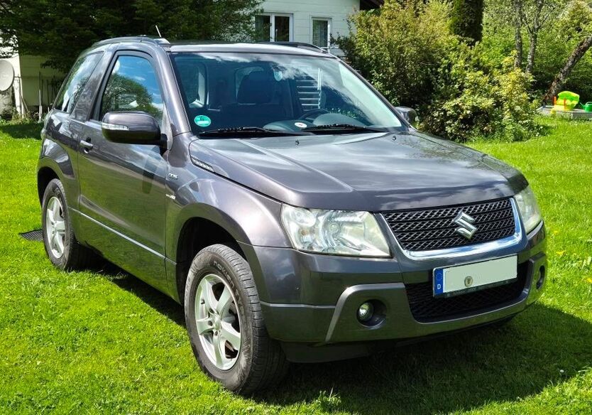 Suzuki Grand Vitara 226.000 km 4.750 € Furtwangen 78120