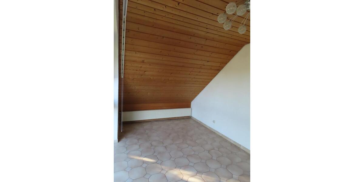 Wohnung 93 qm, 4 ZKB incl. Loggia im 2. OG 4 zimmer