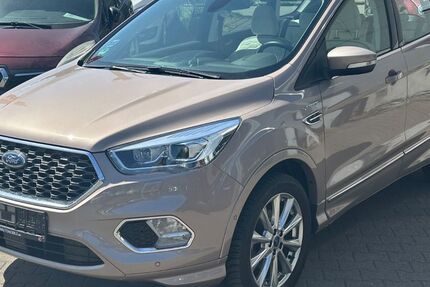 Ford Kuga 30.600 km 17.900 € Berlin 12057
