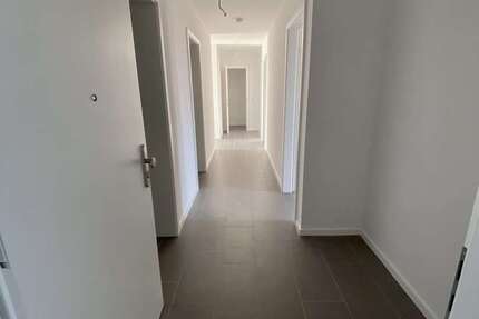 Wohnung Langen (Hessen) - 4 Zimmer, 105 m&sup2;, 1.600&euro; | Angebot:26856622