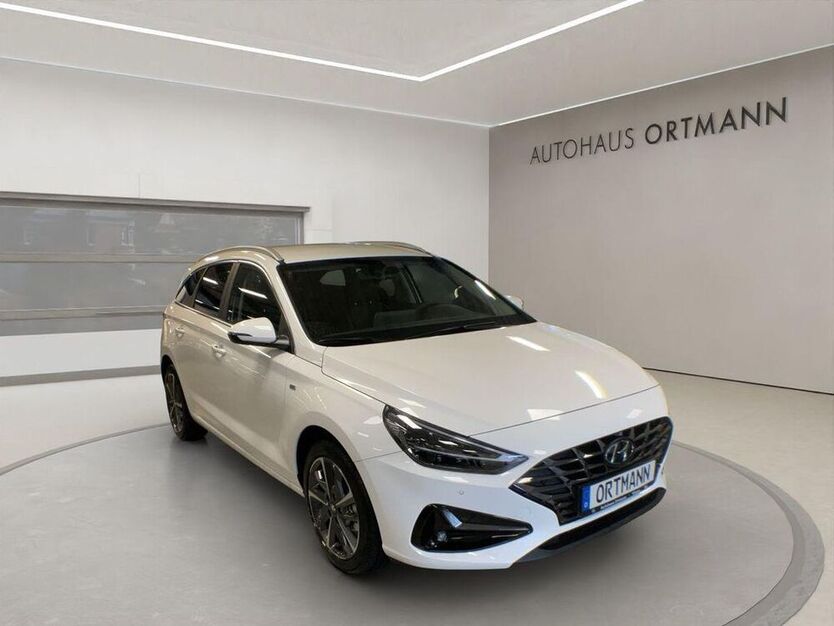 i30