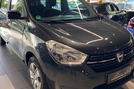 Dacia Lodgy 99.800 km 8.950 &euro; Köln 51103