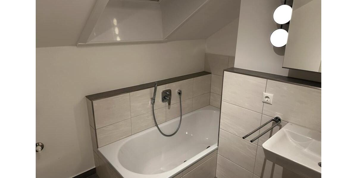 Etagenwohnung Hausham - 12 Zimmer, 80 m&sup2;, 30&euro; | Angebot:26317534