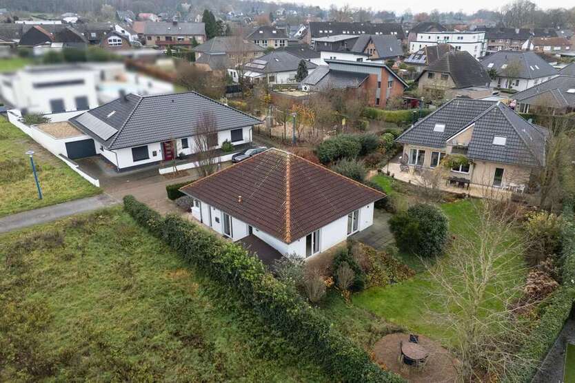 Haus zum Kaufen in Emmerich am Rhein 409.000 € 100 m²
