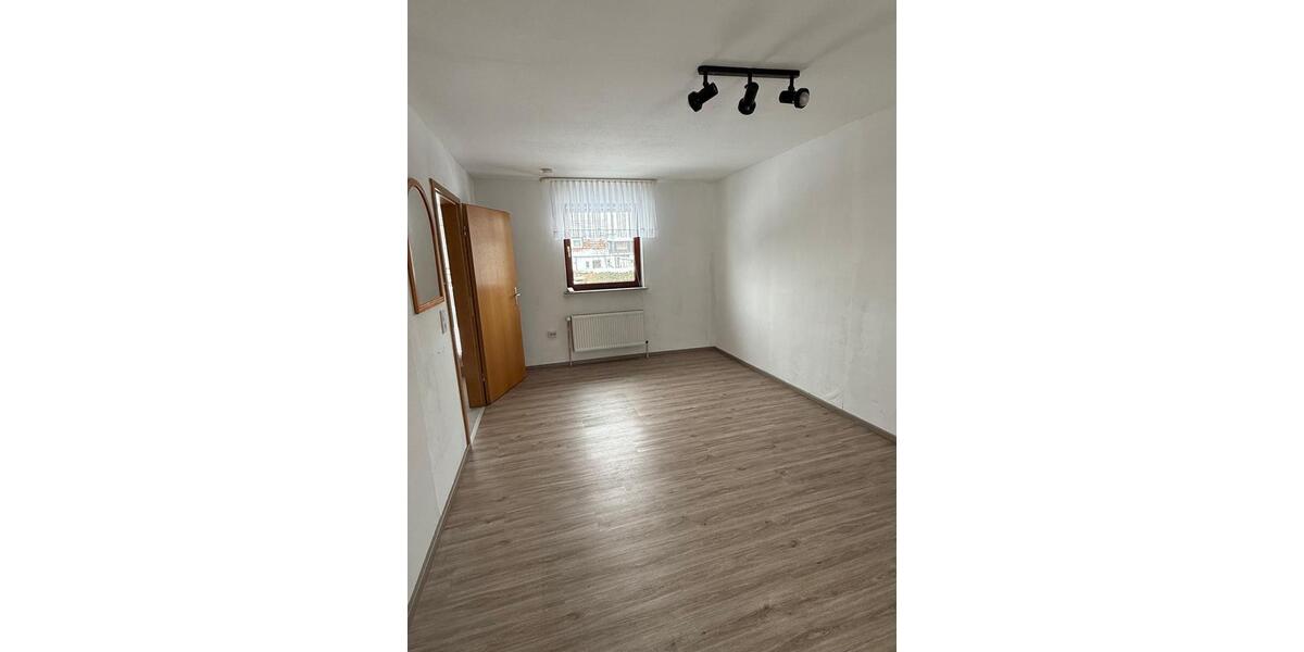 Reihenhaus Salzgitter - 3 Zimmer, 111 m&sup2;, 185.000&euro; | Angebot:26890688