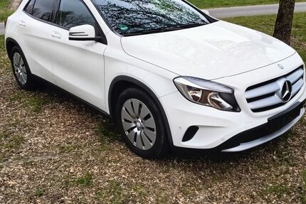 Mercedes-Benz GLA 200 124.588 km 12.999 &euro; Loxstedt-Nesse 27612