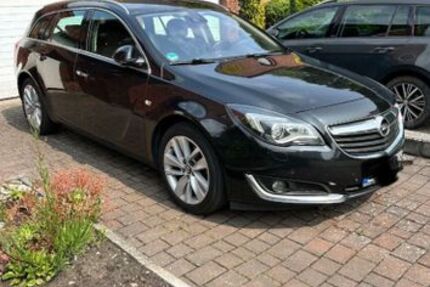 Opel Insignia 158.000 km 7.800 &euro; Emden 26725
